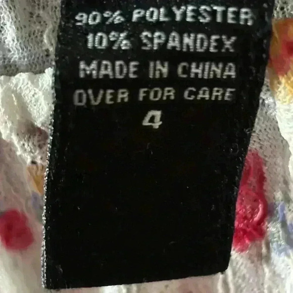 Beautiful printed lace Torrid shirt - Picture 3 of 5